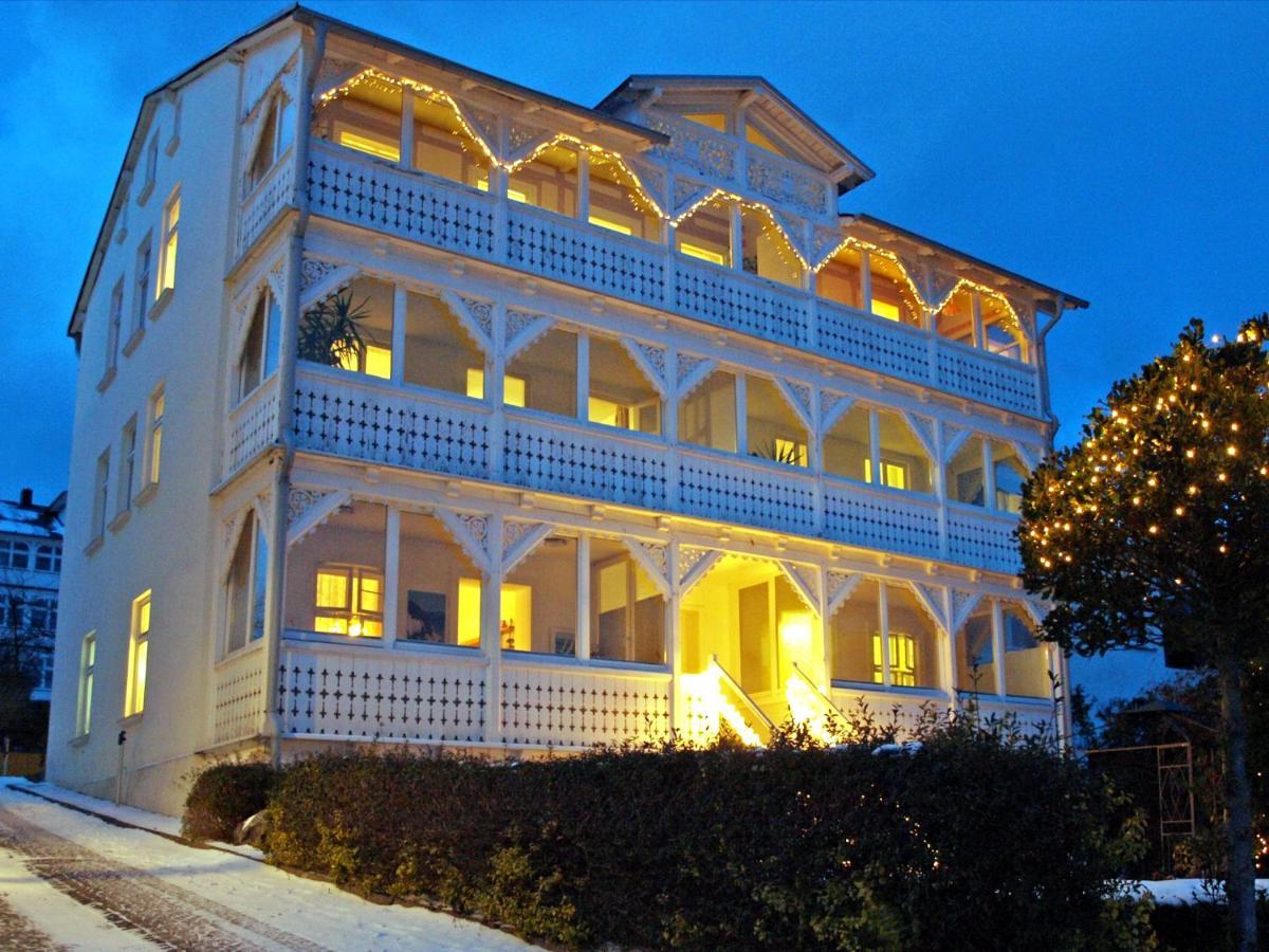 Villa Ostseelilie - Appartements Mit Balkon Und Meerblick Засниц Экстерьер фото