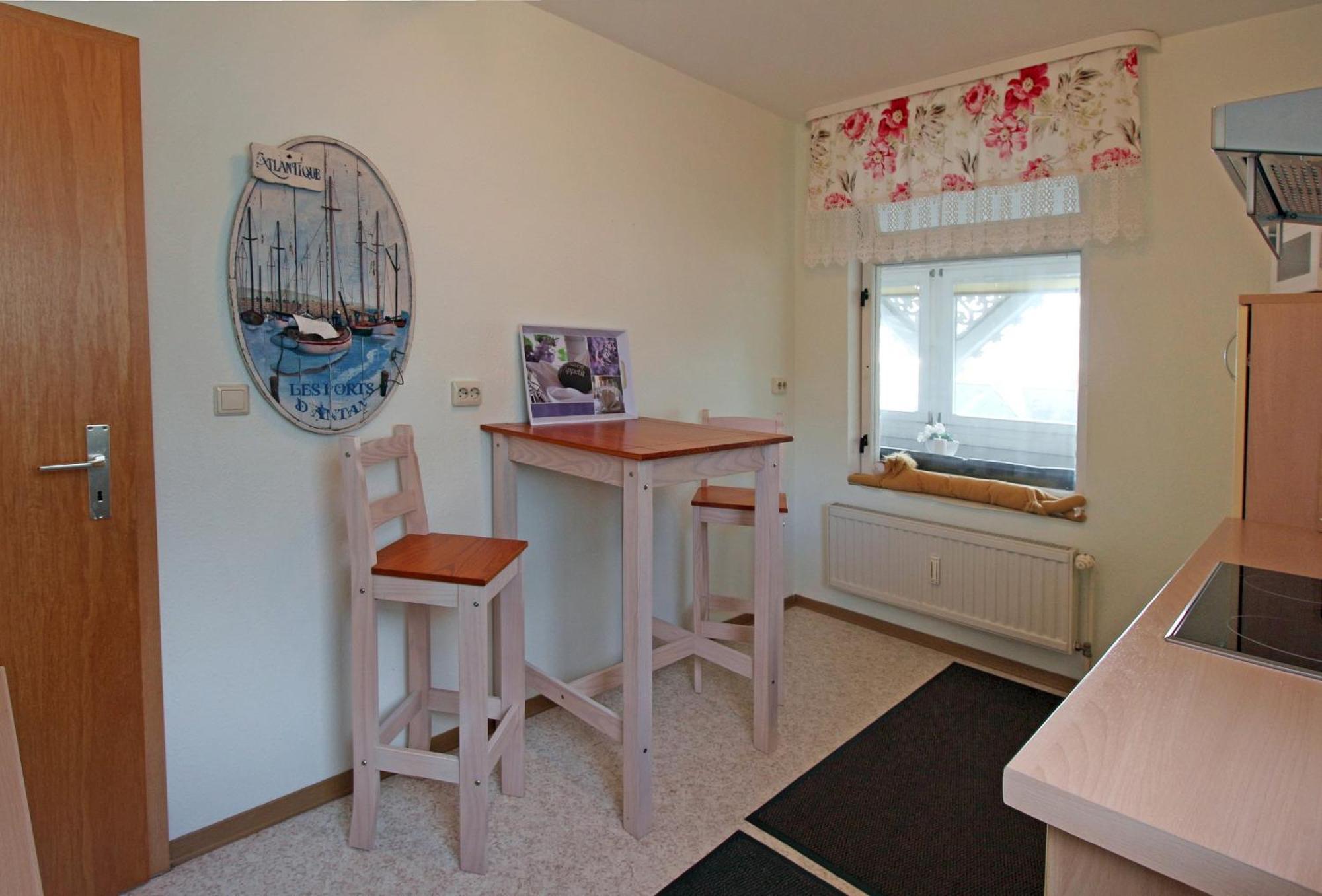 Villa Ostseelilie - Appartements Mit Balkon Und Meerblick Засниц Номер фото
