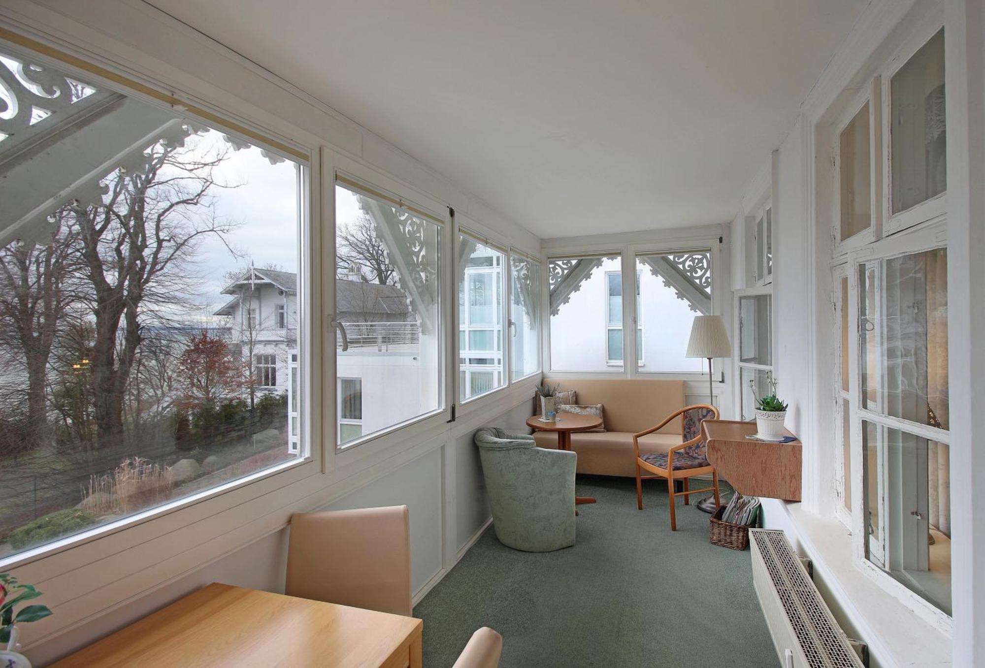 Villa Ostseelilie - Appartements Mit Balkon Und Meerblick Засниц Номер фото